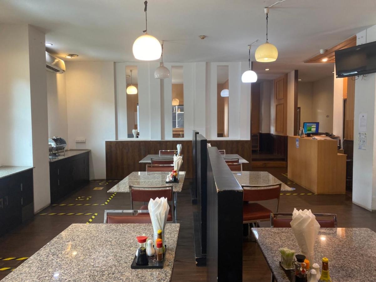 The Park 304 Executive Serviced Apartment Si Maha Phot Εξωτερικό φωτογραφία