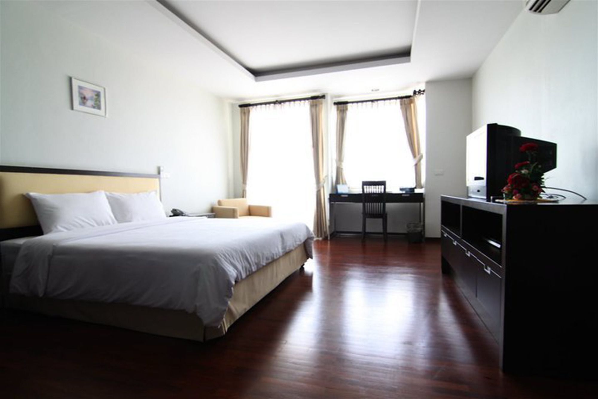 The Park 304 Executive Serviced Apartment Si Maha Phot Εξωτερικό φωτογραφία