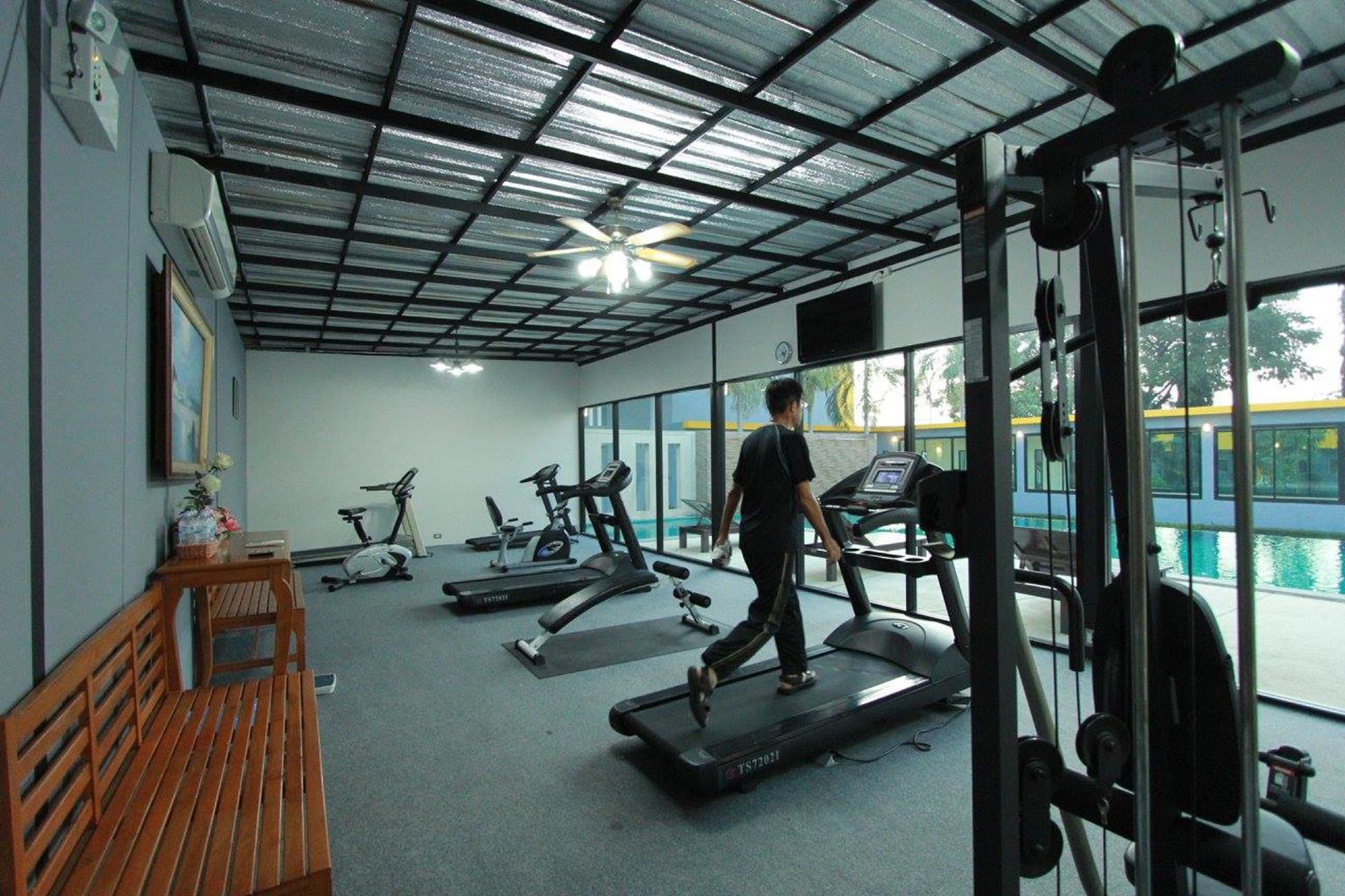 The Park 304 Executive Serviced Apartment Si Maha Phot Εξωτερικό φωτογραφία